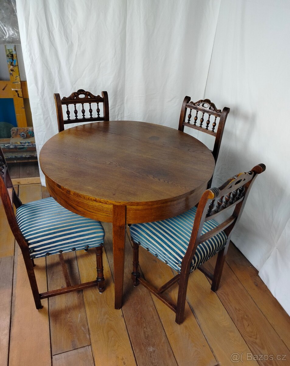 Jídelní stůl a 4 židle - 3