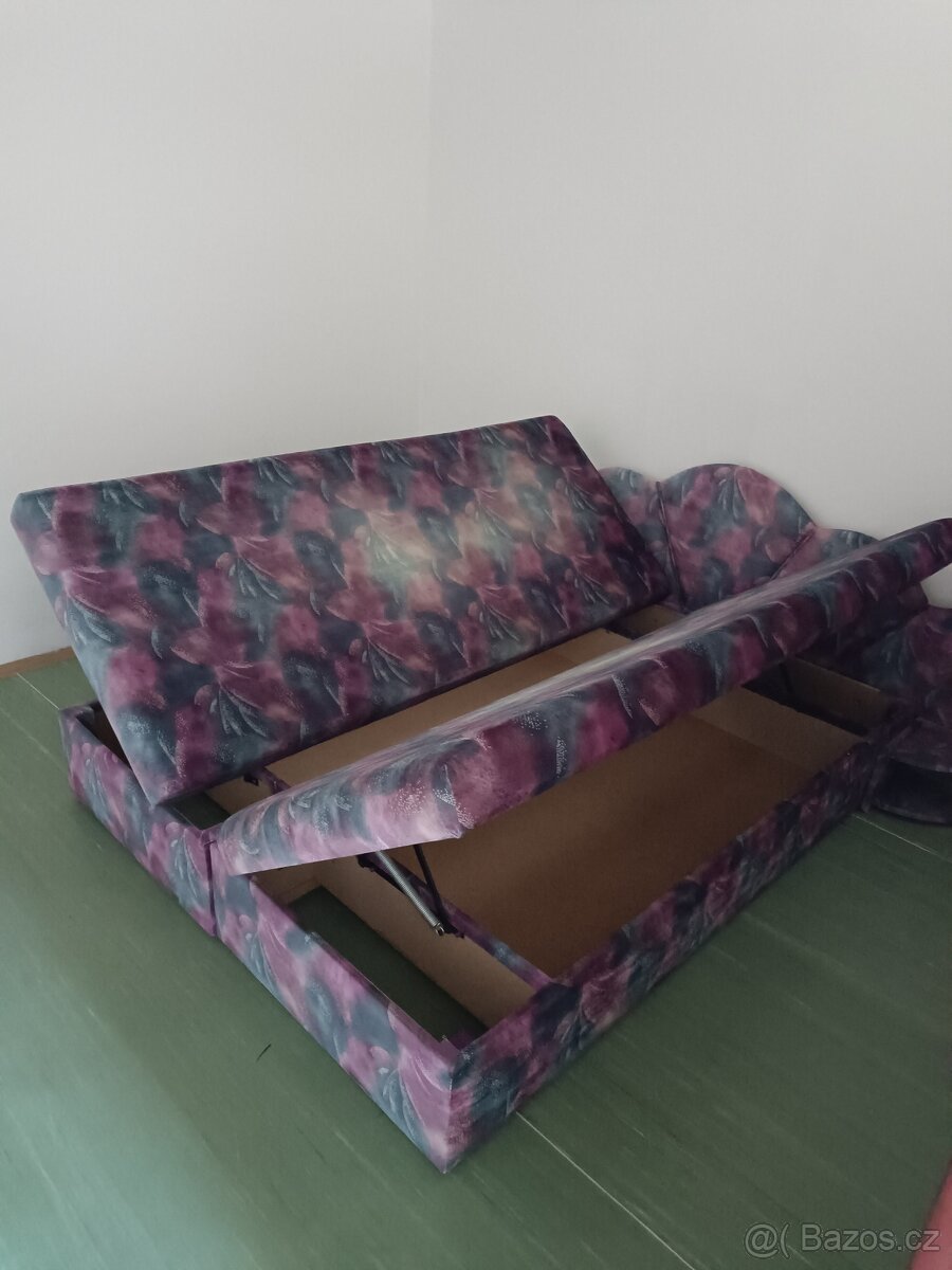 postel letiště s úložným prostorem - 3