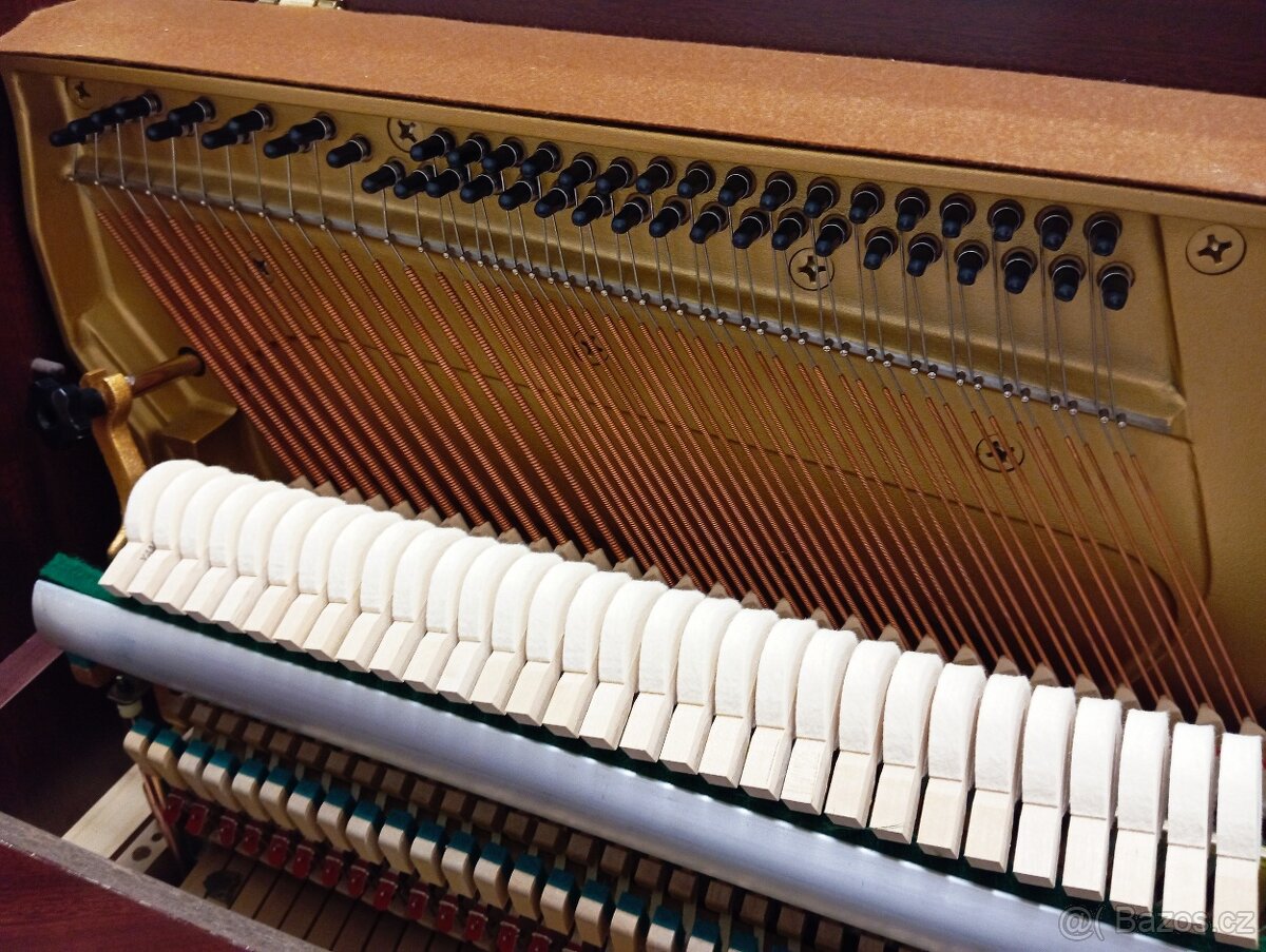 Eterna(Yamaha)mod.110- Dovoz po ČR zdarma 24/7 - 3