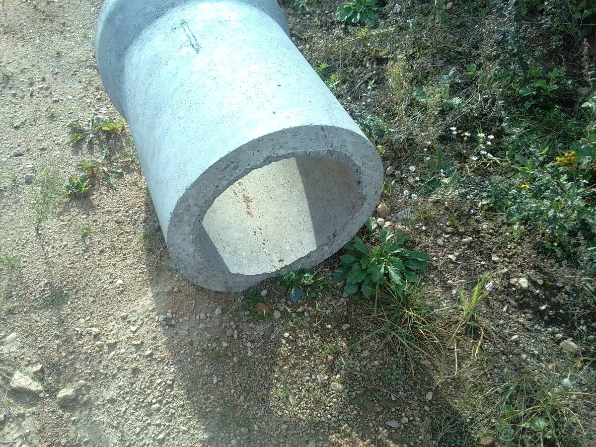 železobetonová roura s hrdlem - 3
