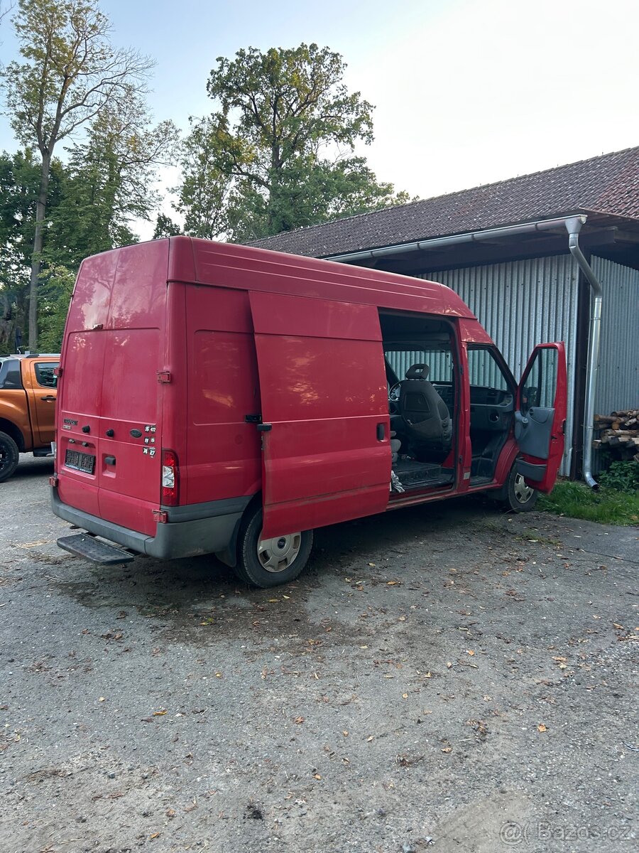 Obytné auto Ford tranzit - 3
