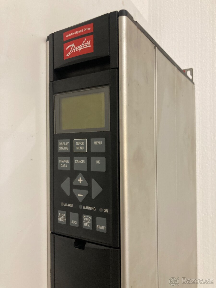 Frekvenční měnič DANFOS 3.1kVA VLT5003PT5B20STR3D0 - 3