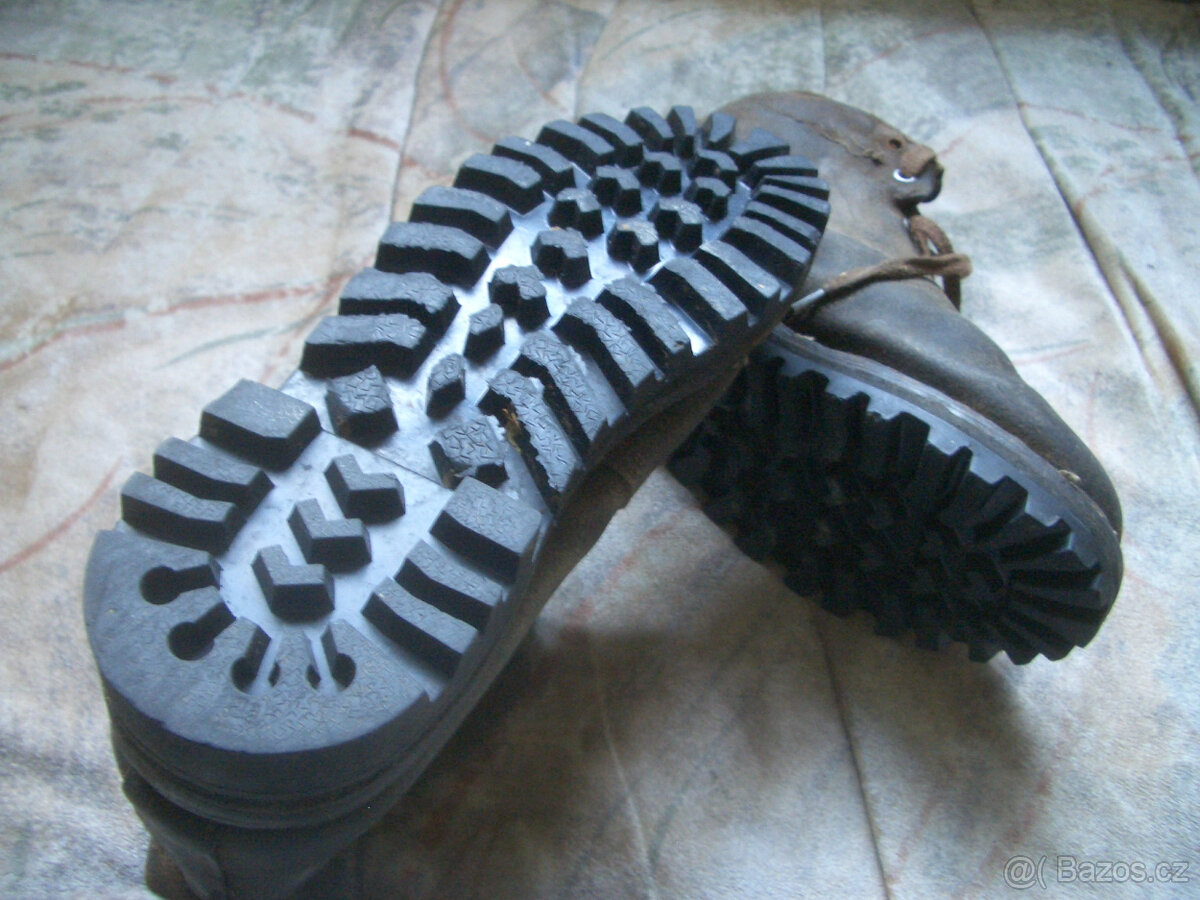 Retro kultovní boty ze 70. let, tzv. pohorky - 3