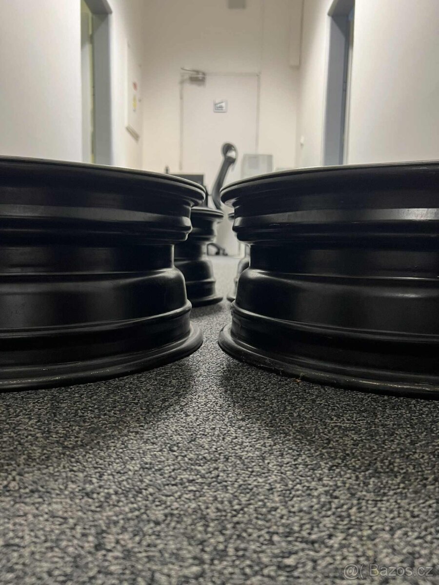 BMW originál plech. disky s poklicemi - NOVÉ - 3