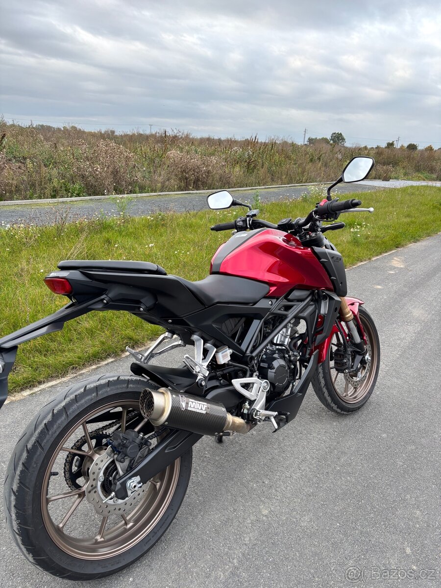 Honda cb125r 2023 - 3