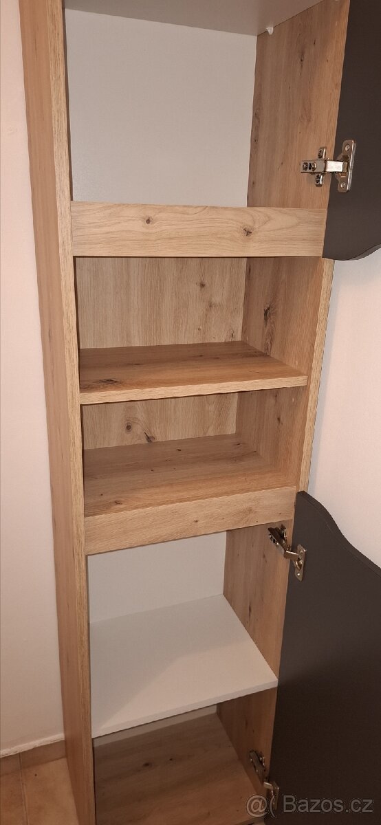 Vysoká koupelnová skříň Nová - 3