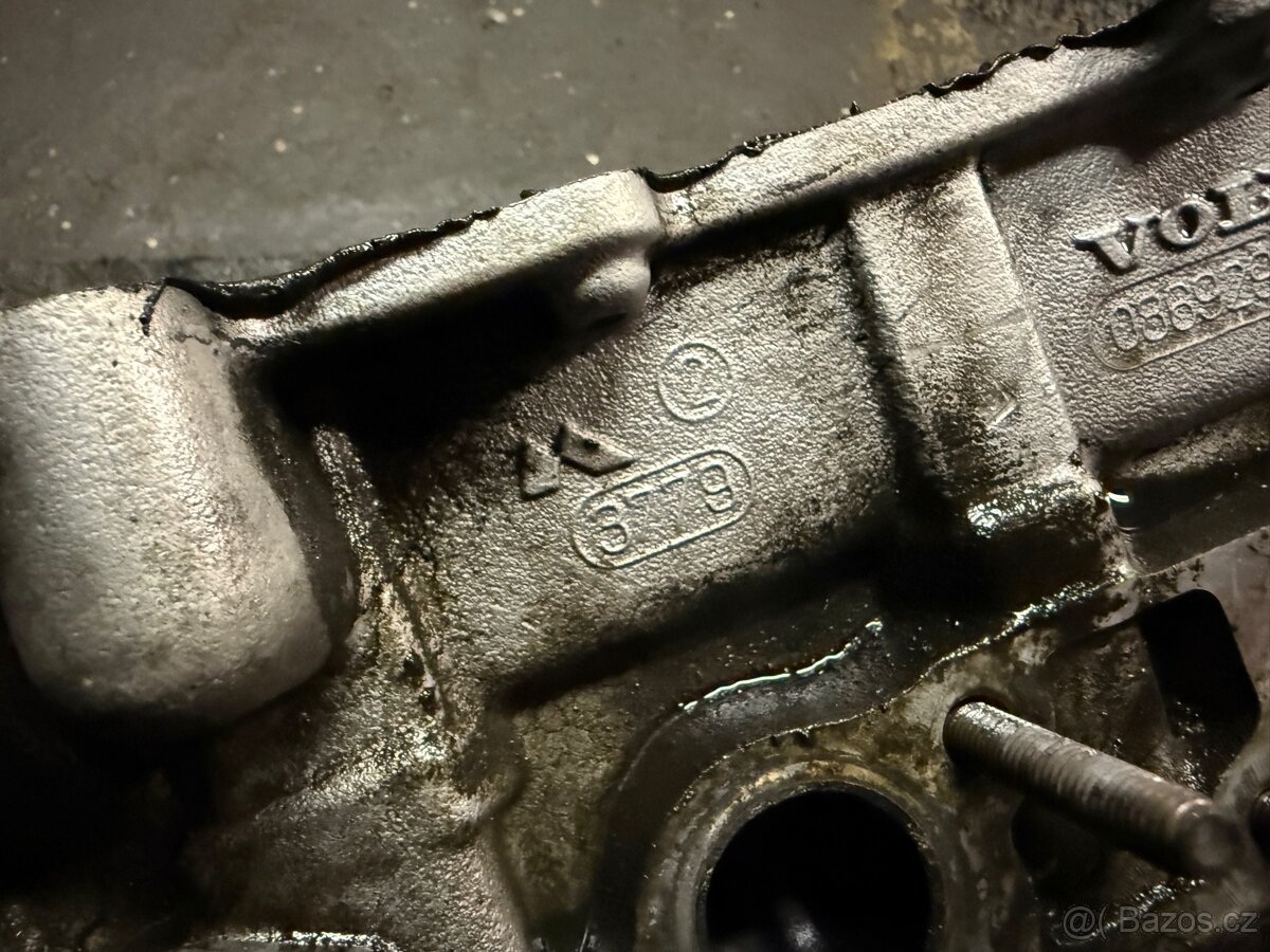 Hlava Volvo 2.4 D5 120kw - 3