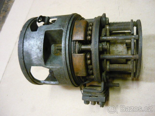 Ford Eifel 1936 motor, jawa minor, Žuk kolo - 3