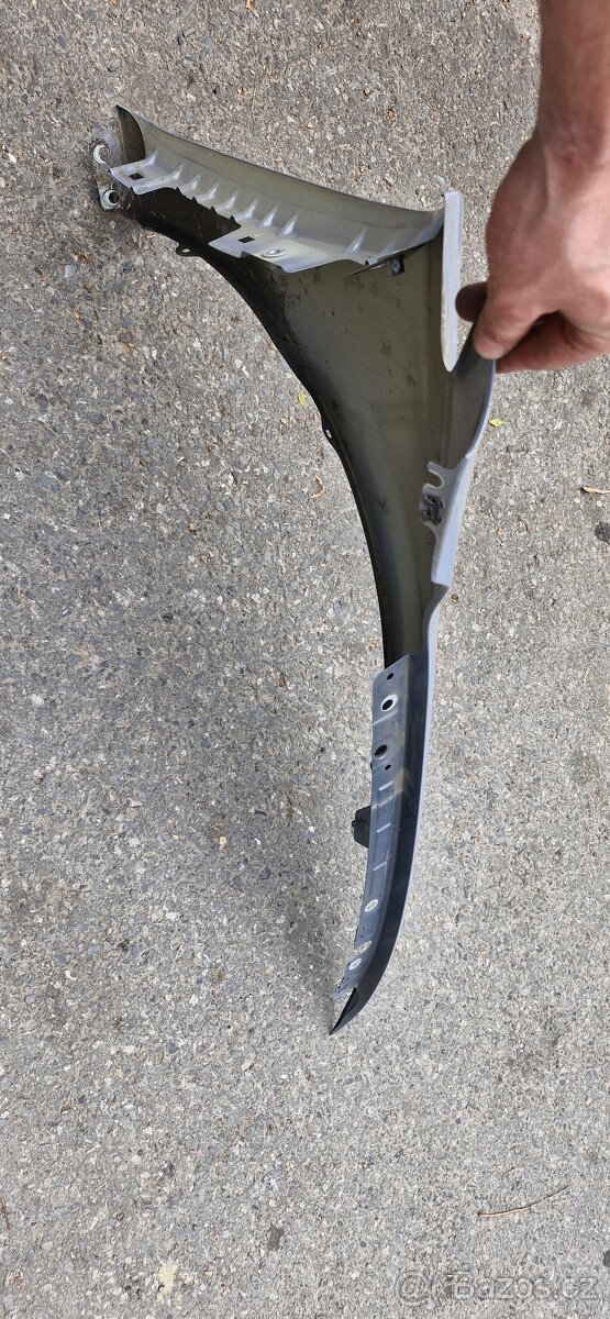 Levy predni blatnik vw golf 8 5H0821105B - 3