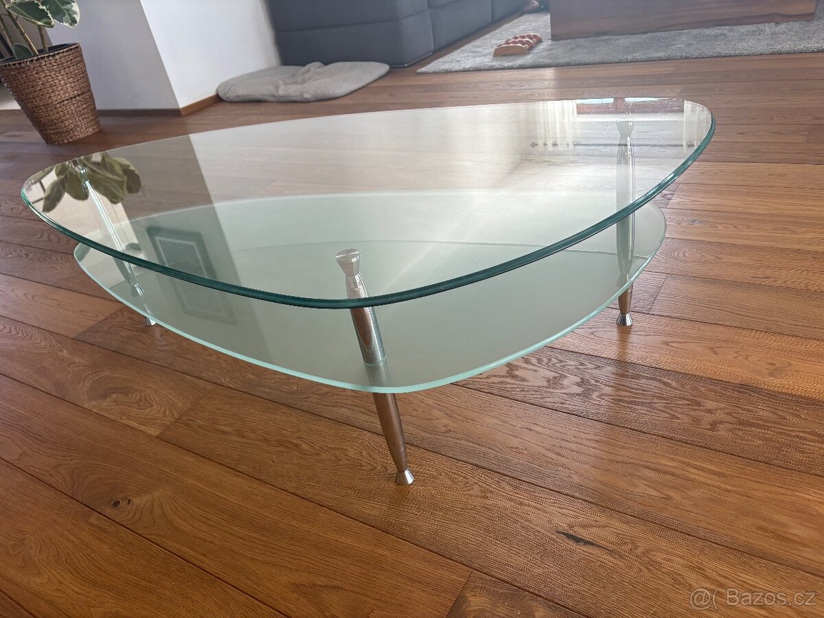 Kvalitní skleněný konferenční stůl - 3