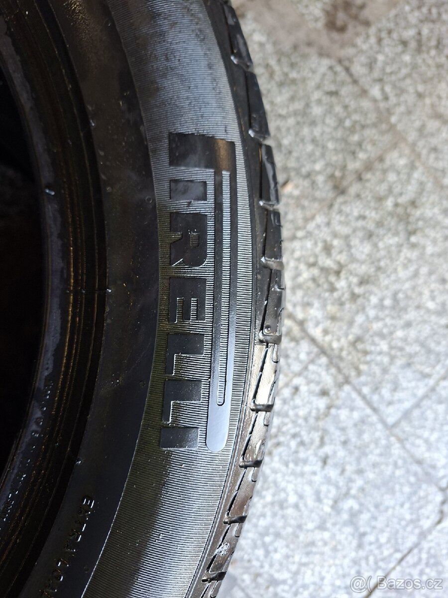 2x celoroční pneu 215/55 R17 - 3
