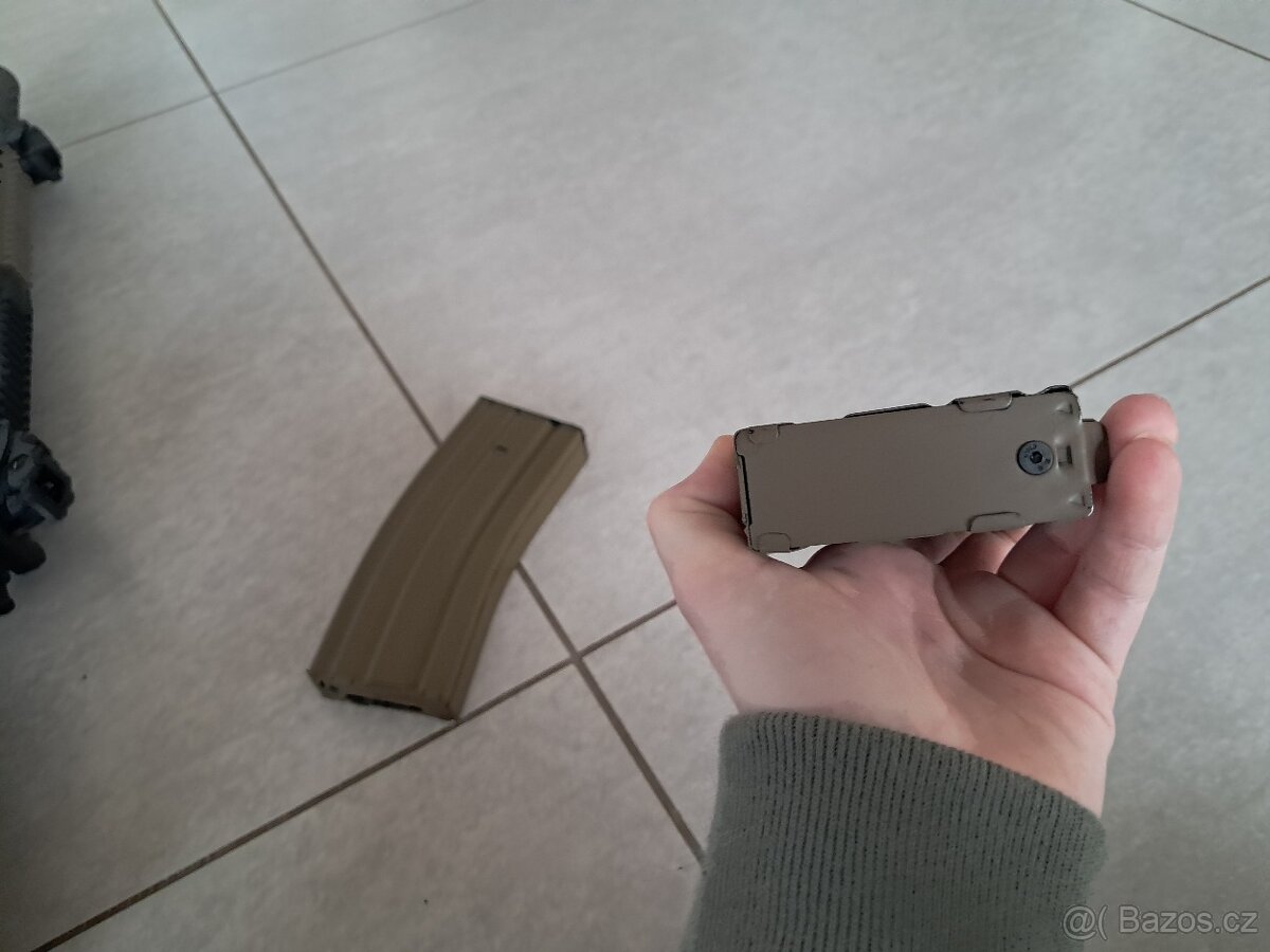 Airsoftová AEG M4 lancer tactical - 3