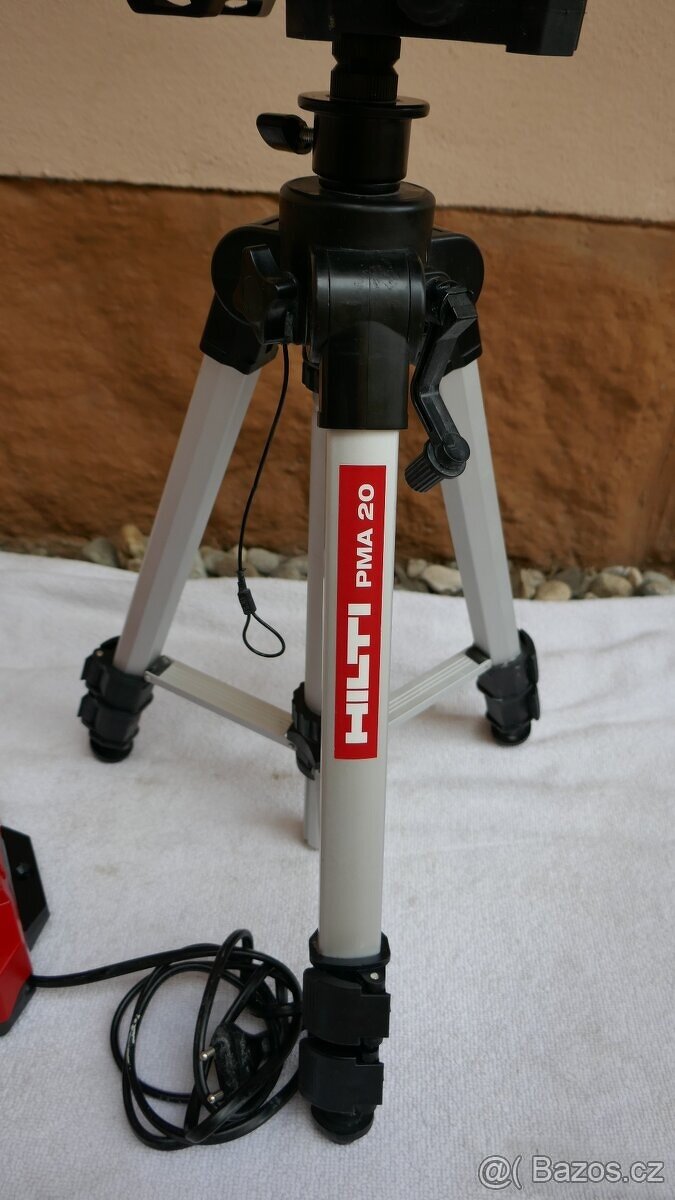 Multiliniový laser HILTI PM50MG-22/BATERIE/NABÍJEČKA/STATIV - 3