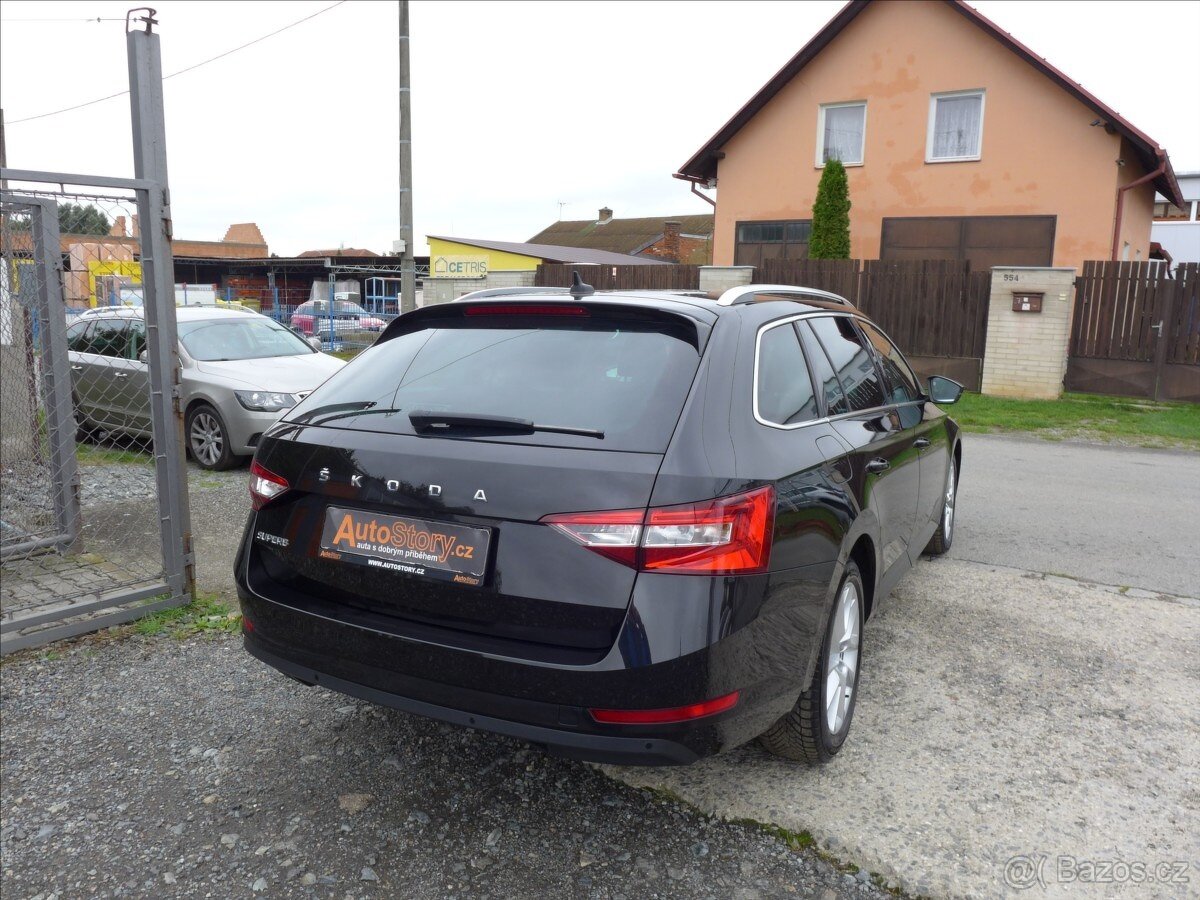 Škoda Superb 2,0 TDI NAVI LED VÝHŘEV DPH - 3