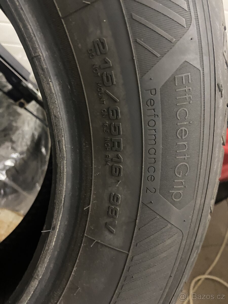 Letní pneu Goodyear 215/65 R16 - 3