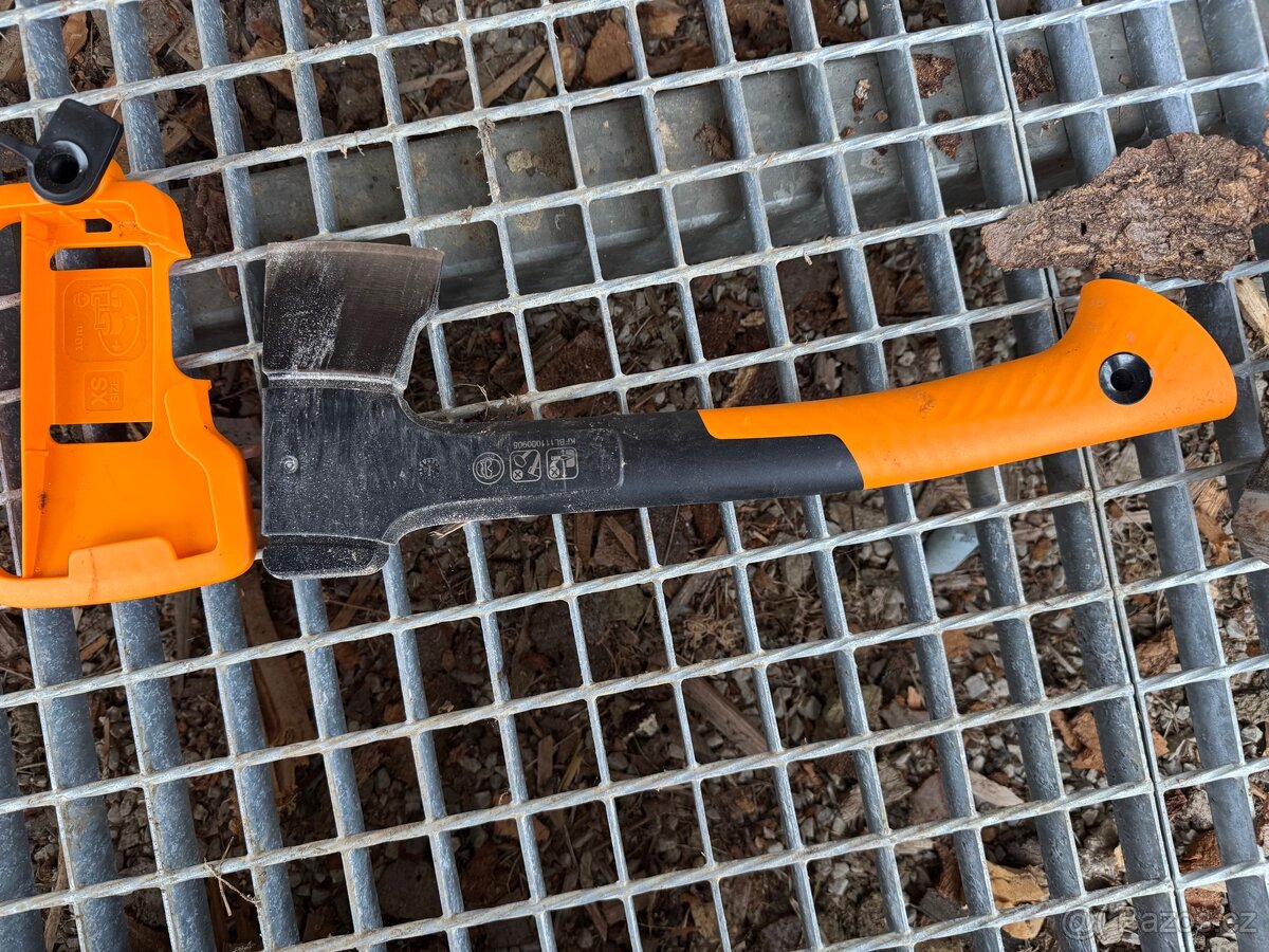 Sekera fiskars x 14 - 3
