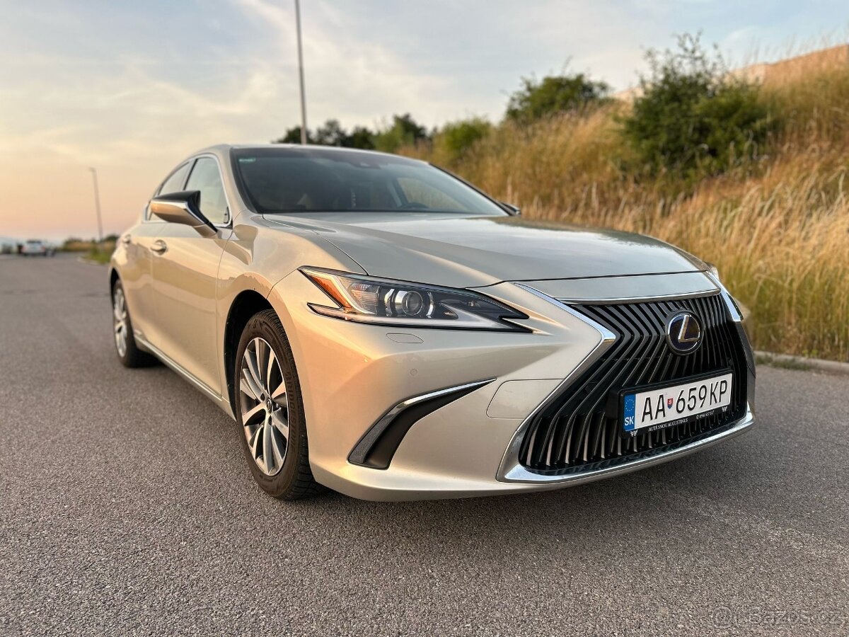 LEXUS ES300h - 3
