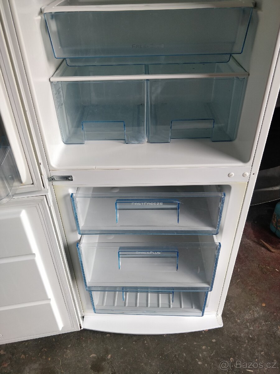 Kombinovaná lednice Electrolux - 3