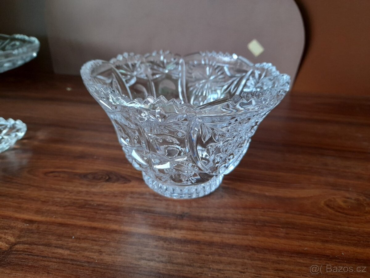 Stare sklo a porcelán - 3