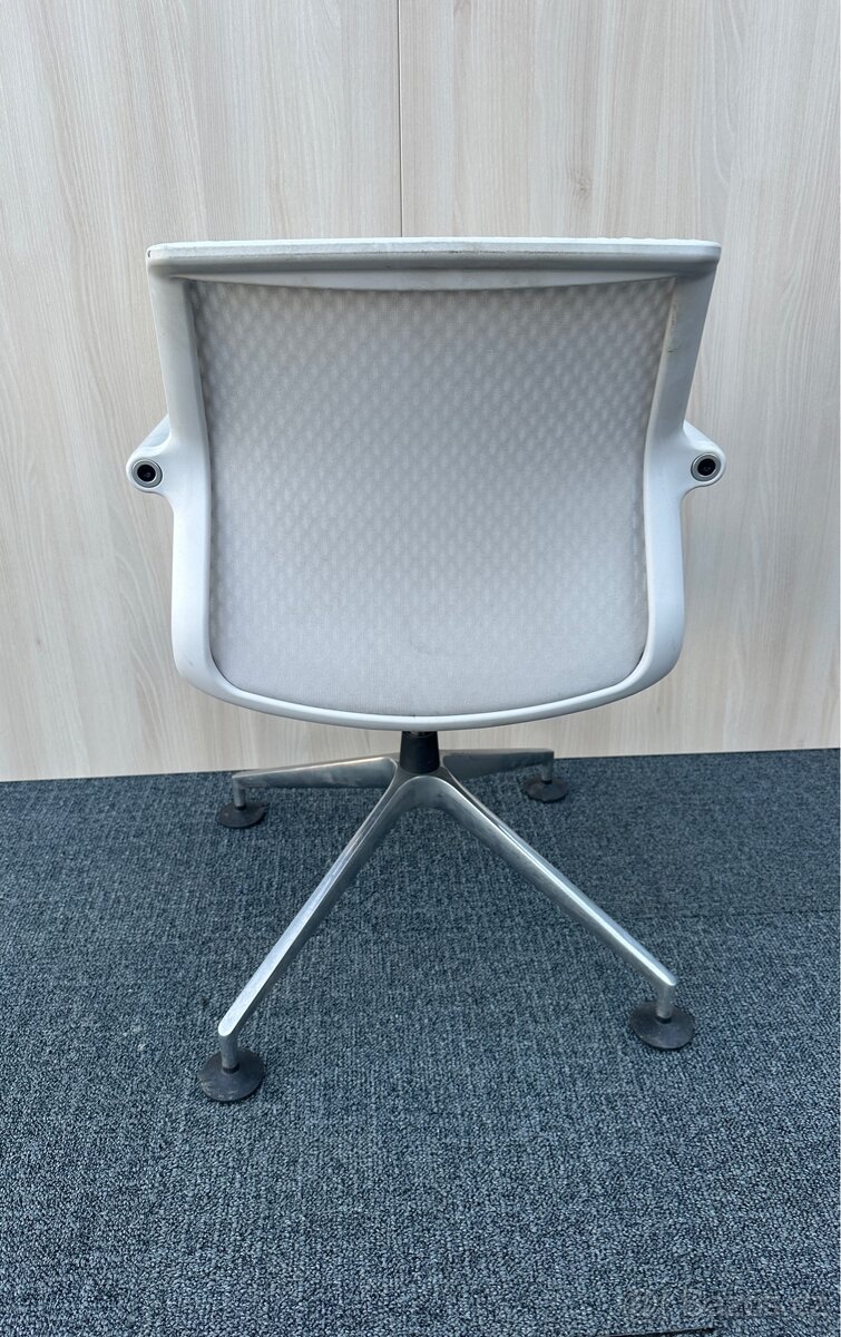 Židle konferenční Vitra Unix diamond Mesh - 3