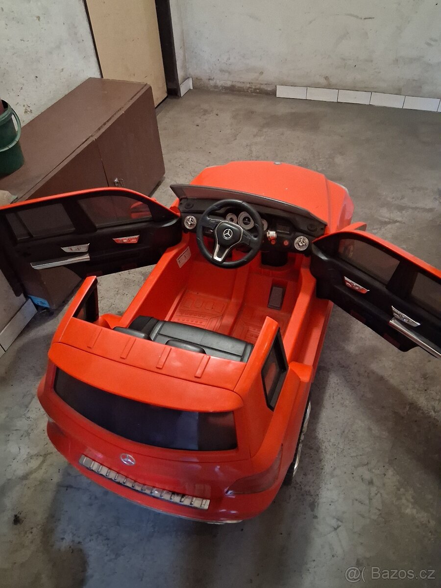 Dětské elektrické autíčko - 3