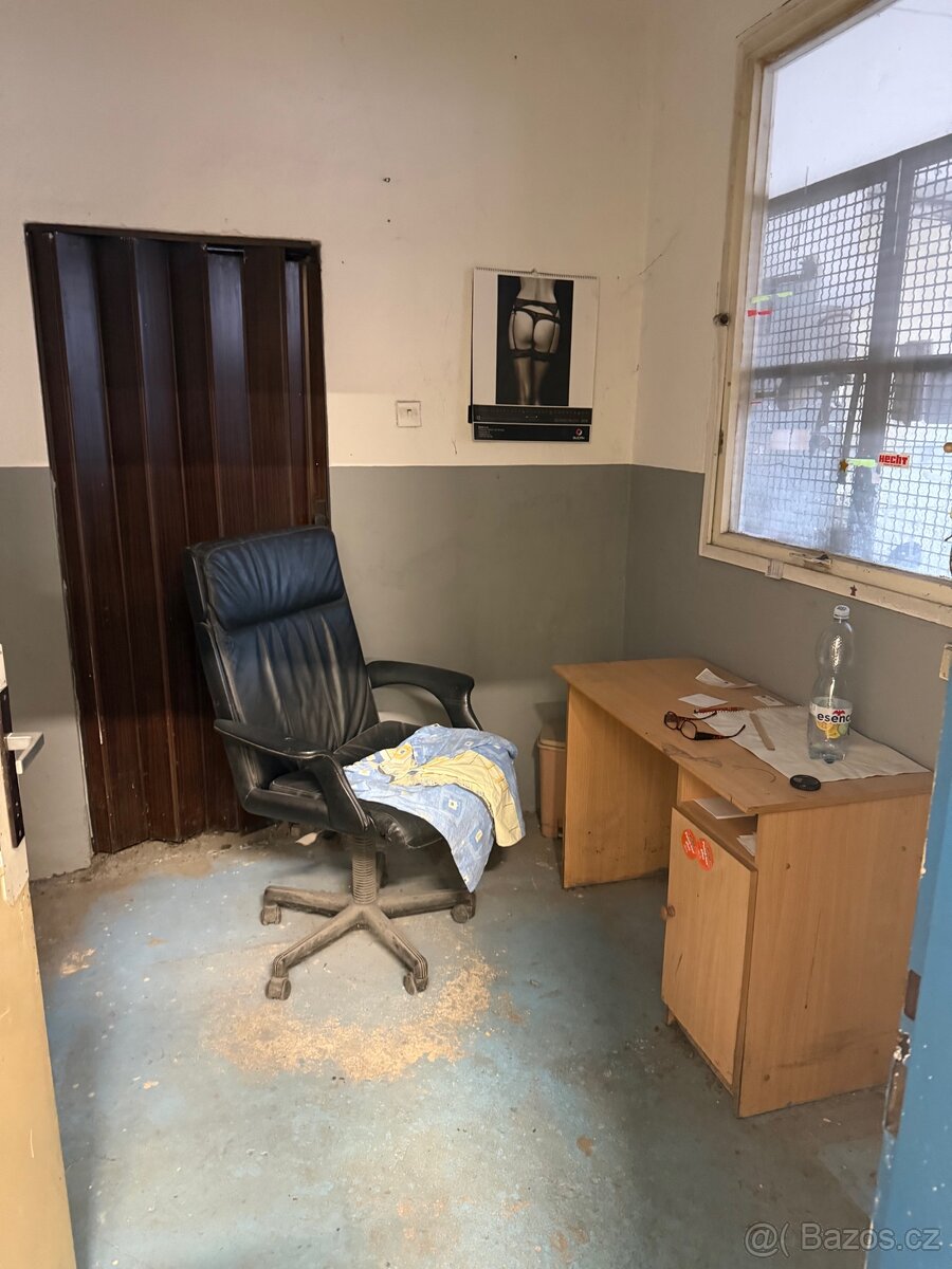Pronájem lakovny – kompletní zázemí v areálu autoservisu - 3