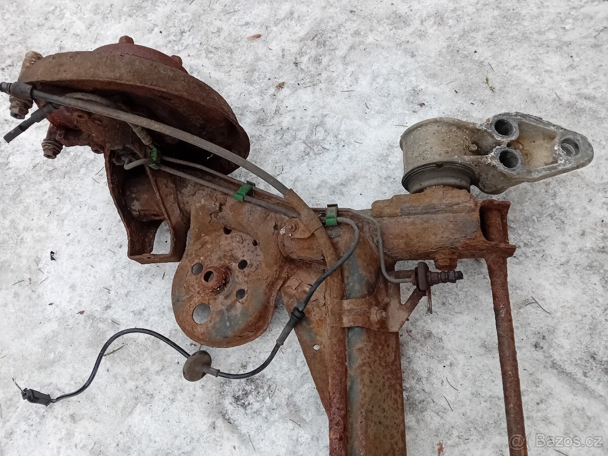 Prodám zadní nápravu Passat b5.5 - 3