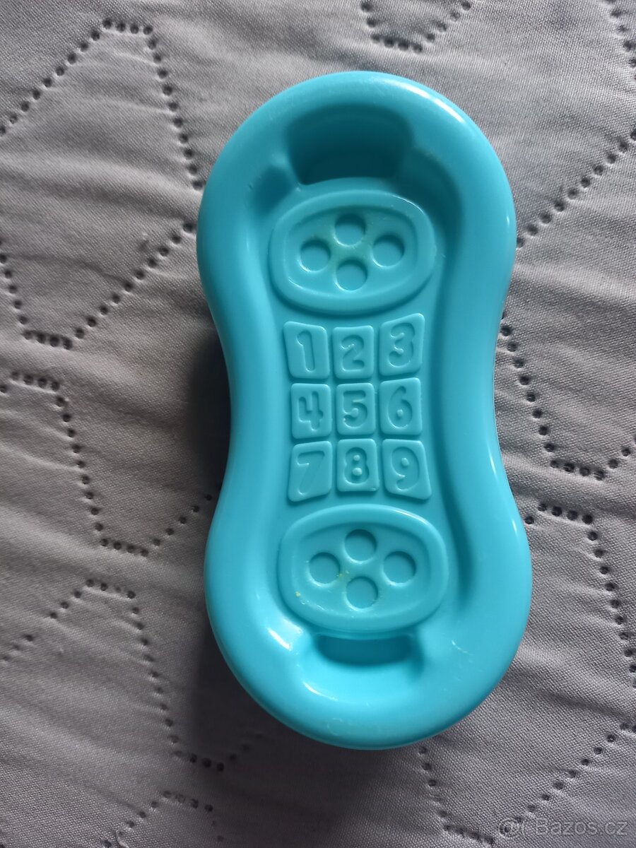 Fisher Price interaktivní stoleček - 3