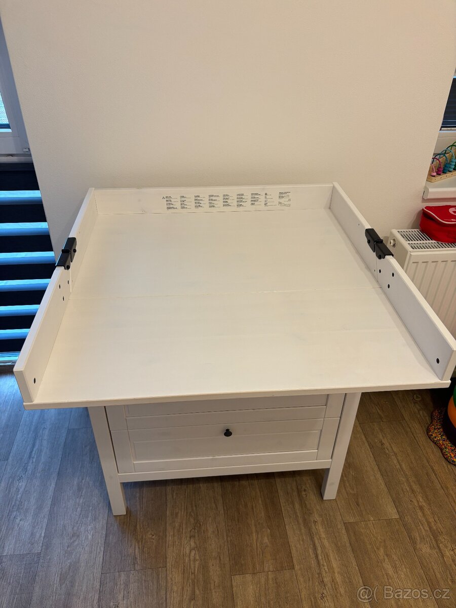 Přebalovací stůl / komoda bílá SUNDVIK - 3
