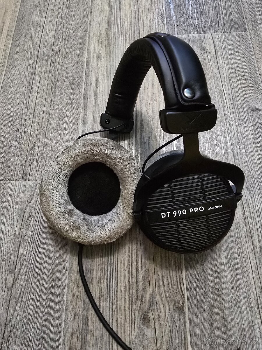 beyerdynamic DT 990 PRO 250 Ohm
- 3