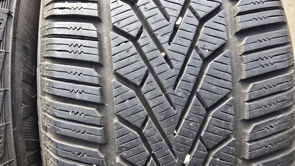 Zimní pneu 215/55/17 Semperit - 3