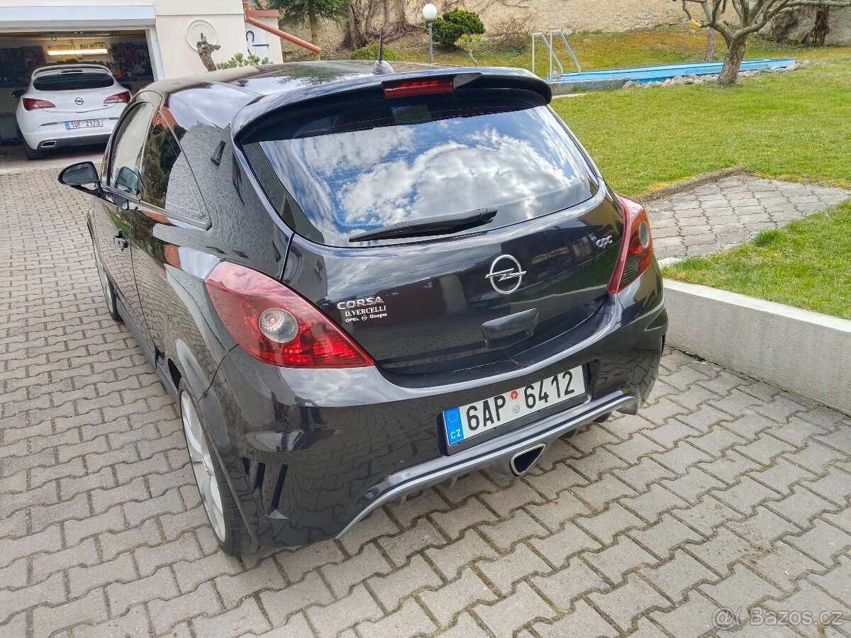 Opel Corsa OPC 2008 - 3