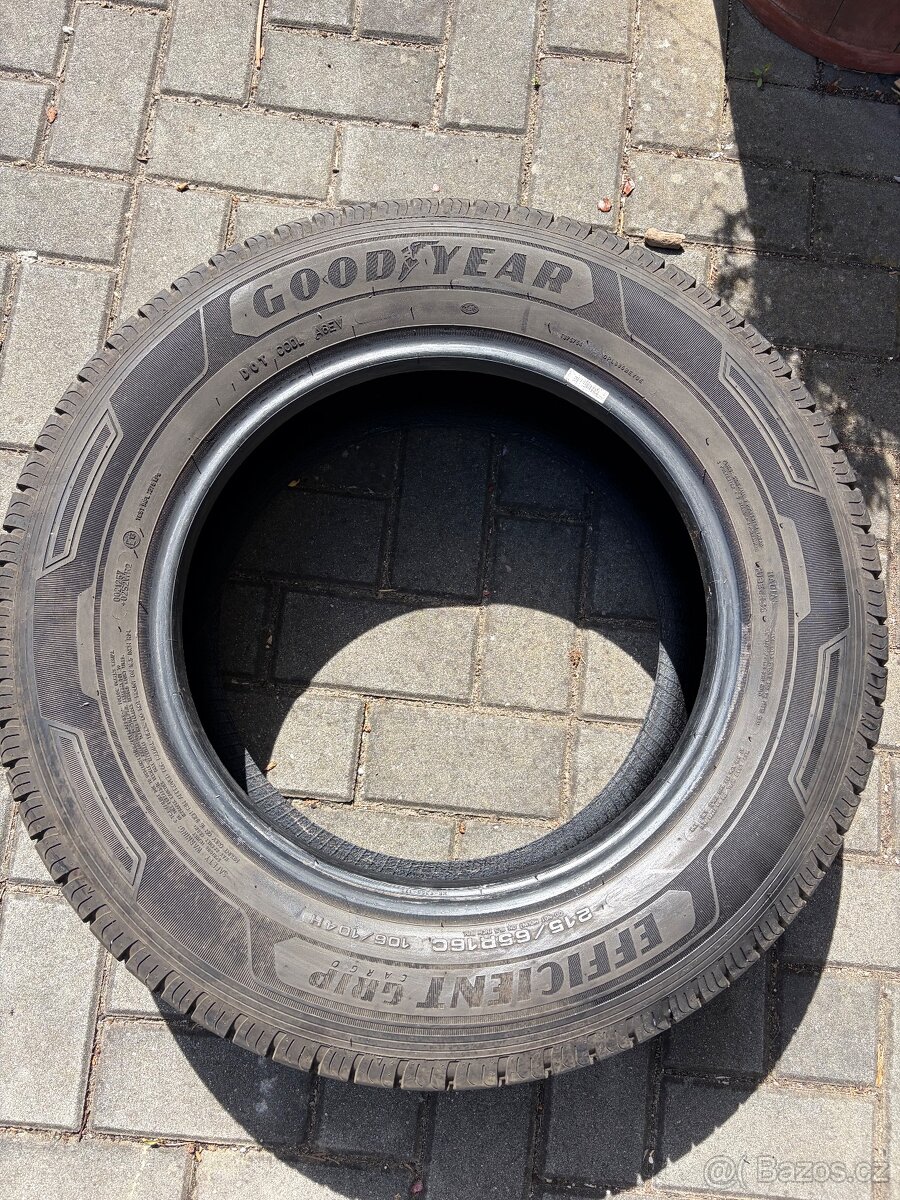 Gooyear 215/65r16C letní - 3