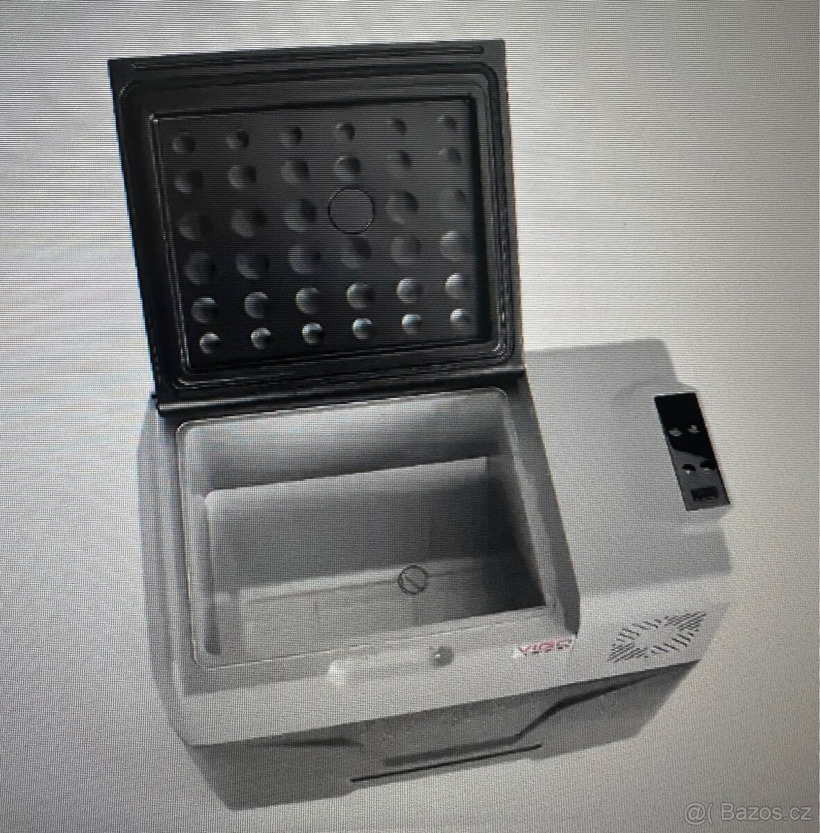 Prodám autoledničku kompresorovou 12/24V a možno i 230V - 3