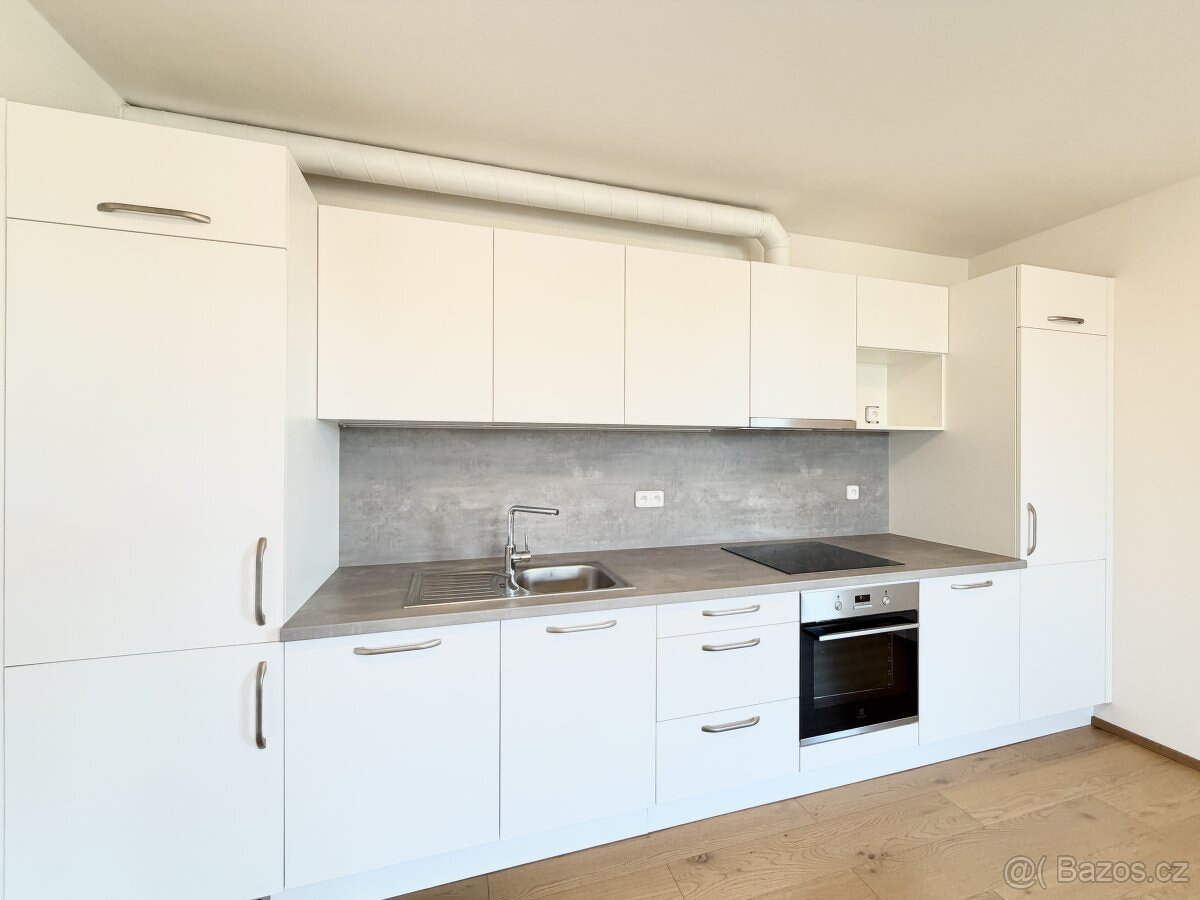 Pronájem bytu 2+kk, Vítězná, Liberec, 20500 Kč/měs, 56 m2 - 3