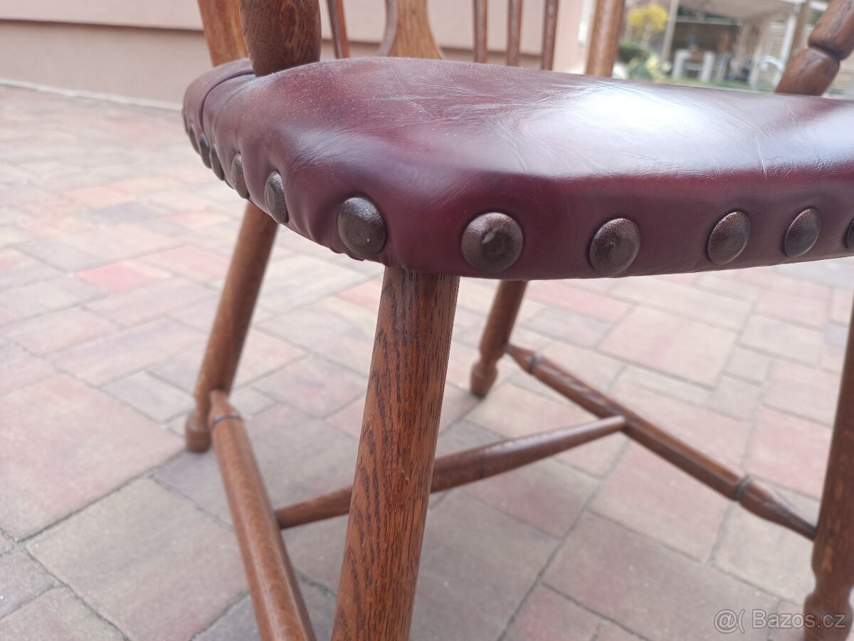 Polstrované křeslo - 3