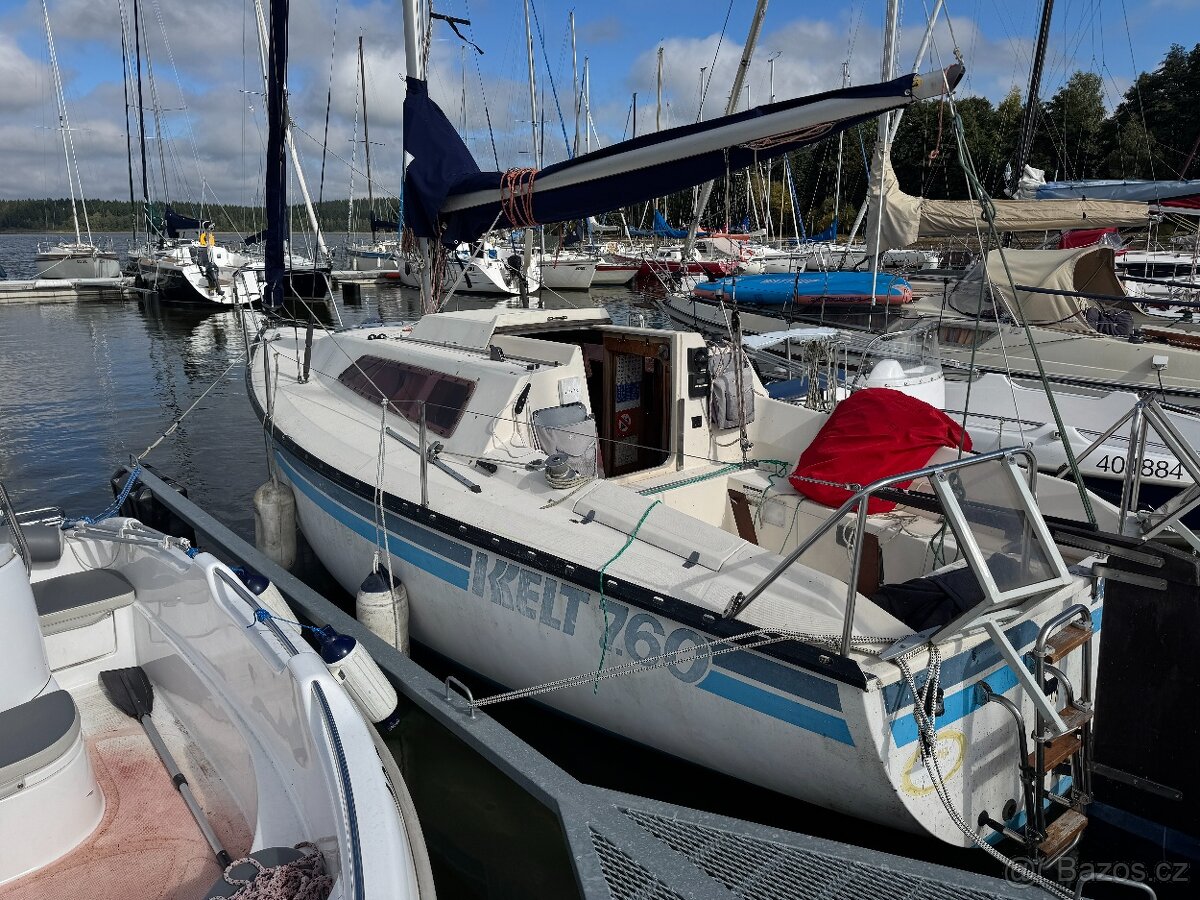 Kajutová plachetnice KELT 760, včetně přívěsu - 3