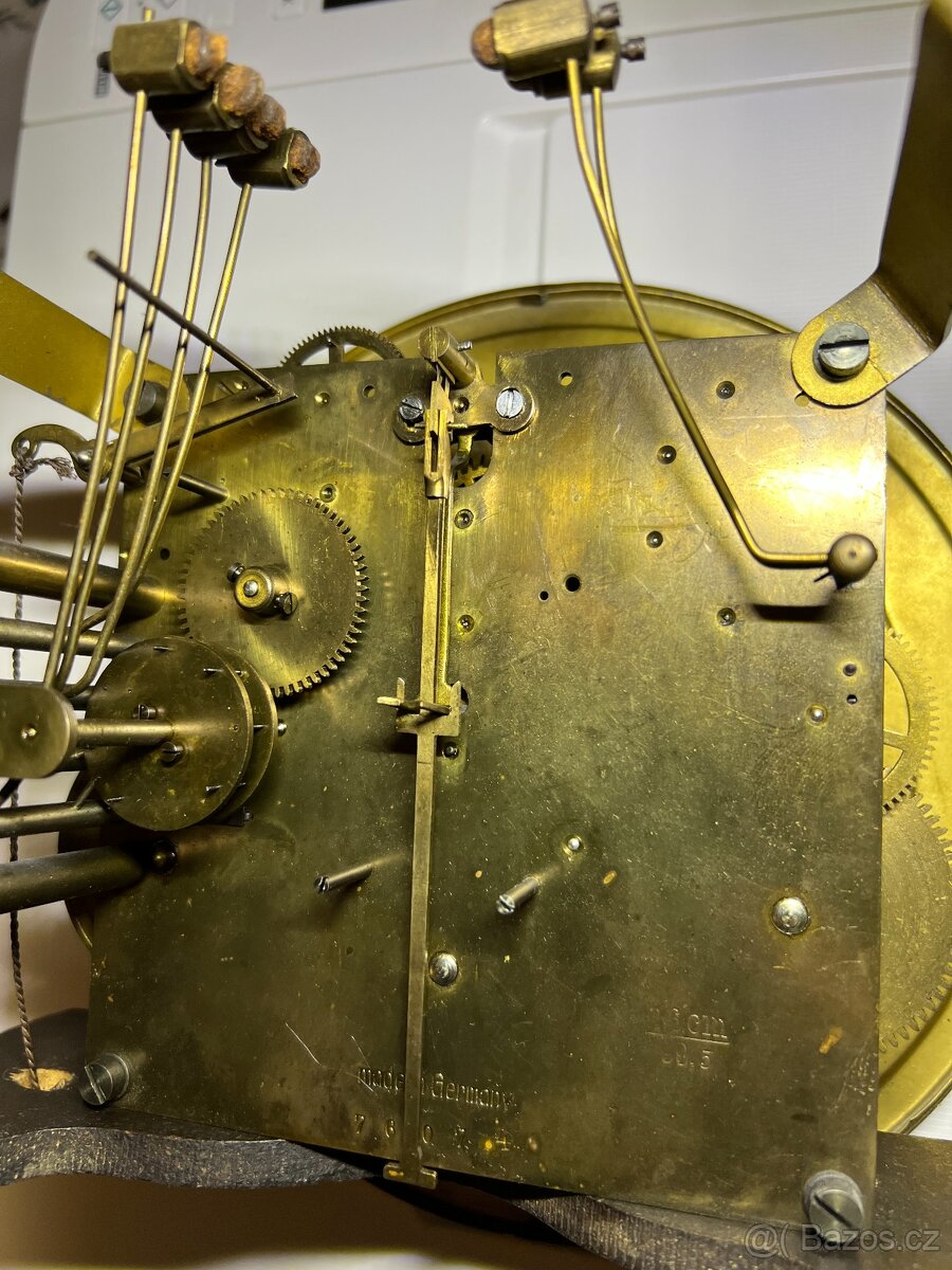 Hodiny nástěnné. - 3