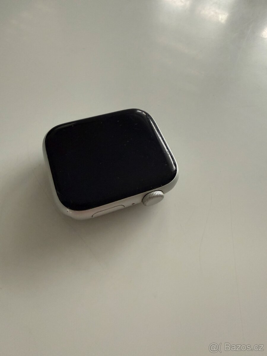 Apple Watch SE (2.gen) - 3