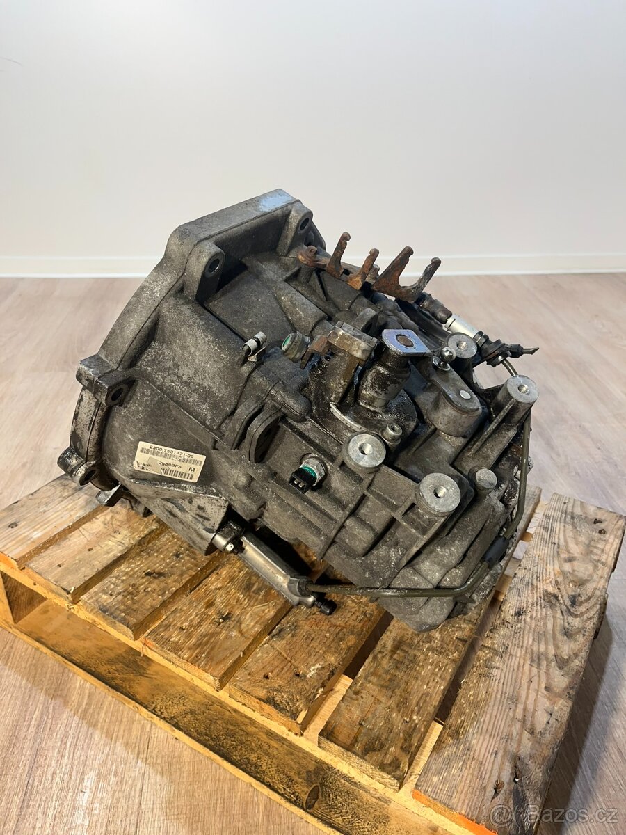 /// Převodovka Mini R50 manuální 5st. /// - 3