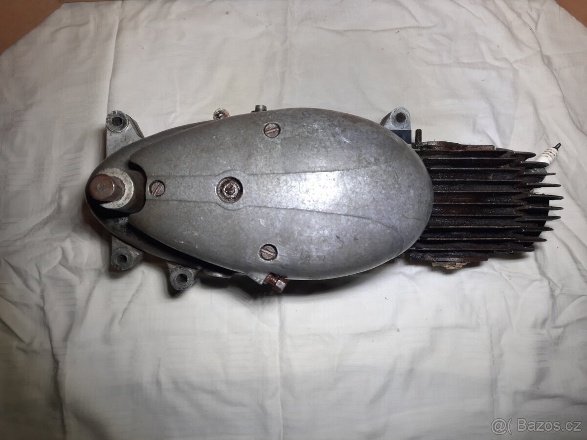 Motor jawa pařez - 3