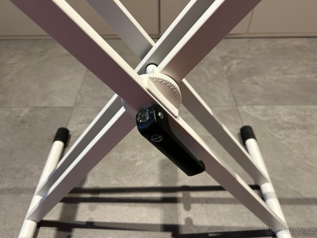 Skládací klávesový stojan Konig & Meyer - 3