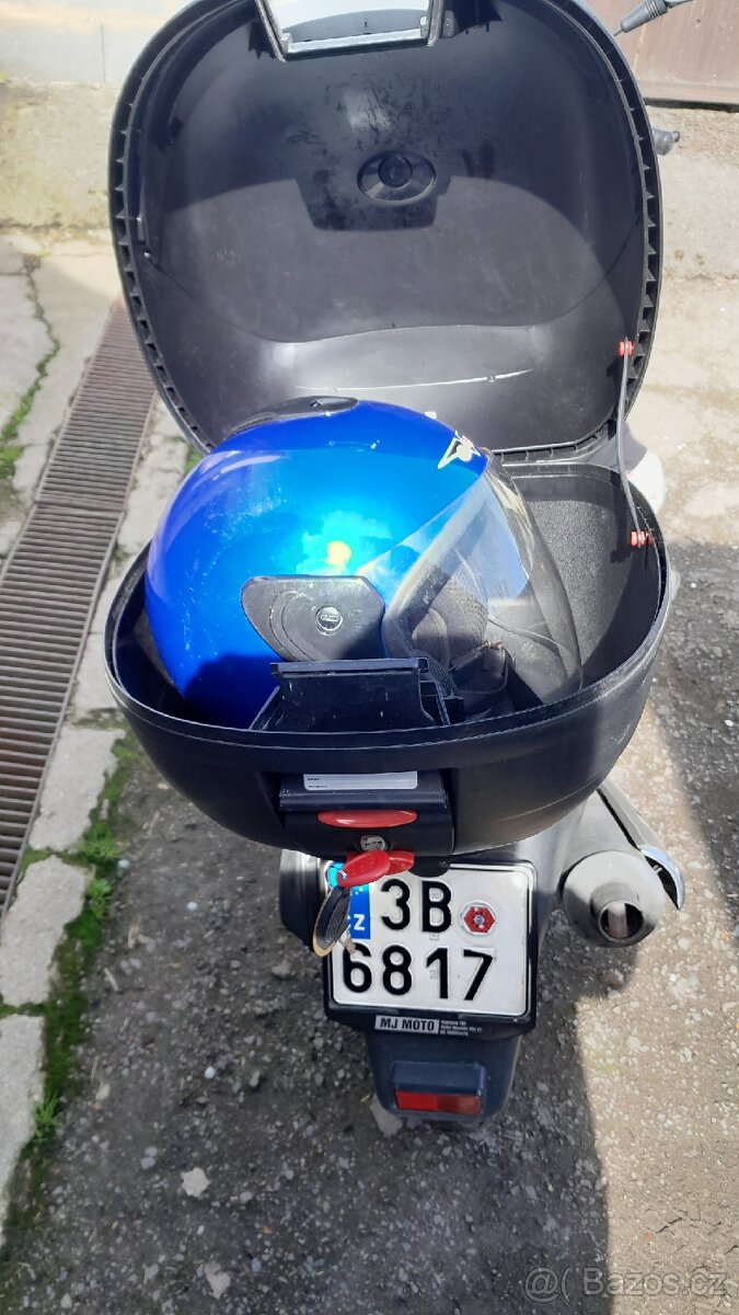 Skútr Yuki Matrix 50 ccm - 3