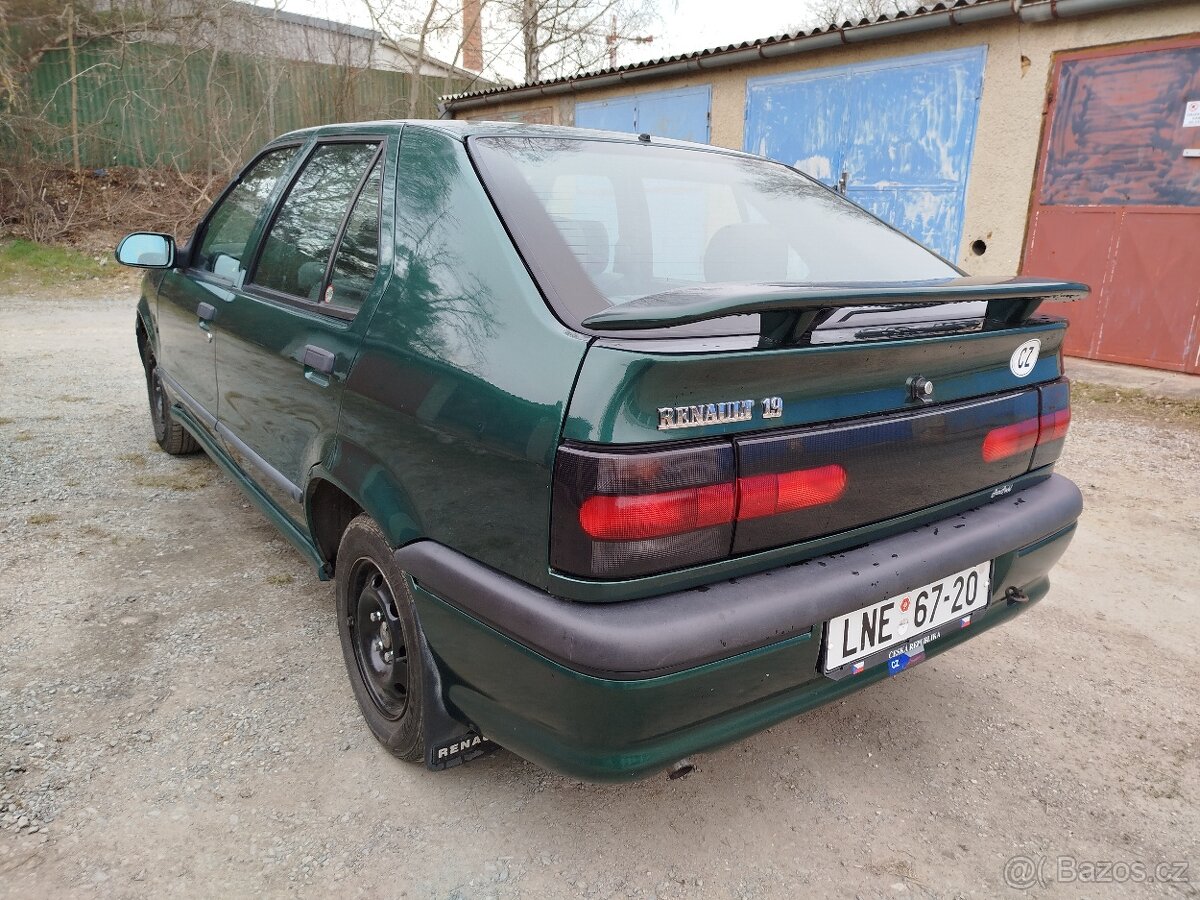 Renault 19 - 3
