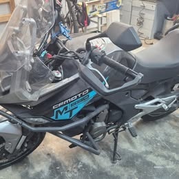 CF Moto 650MT