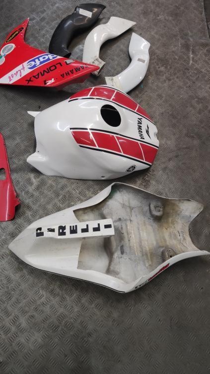 Yamaha R1 2004-2008 lamináty okruhovka - 3