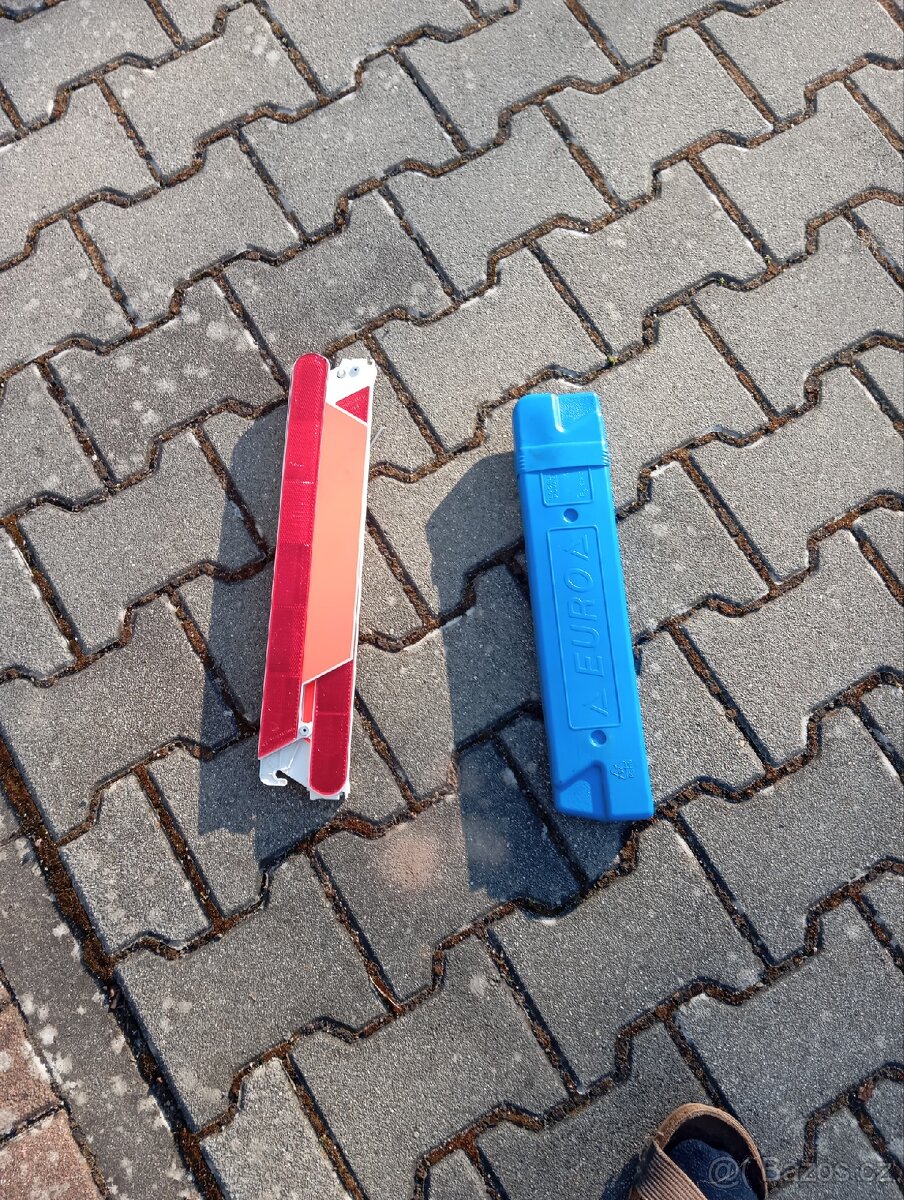 Výstražný trojúhelník - 3