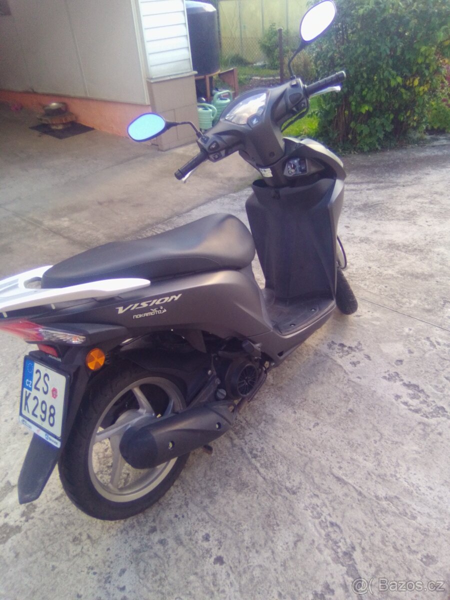 Honda Vision - 3