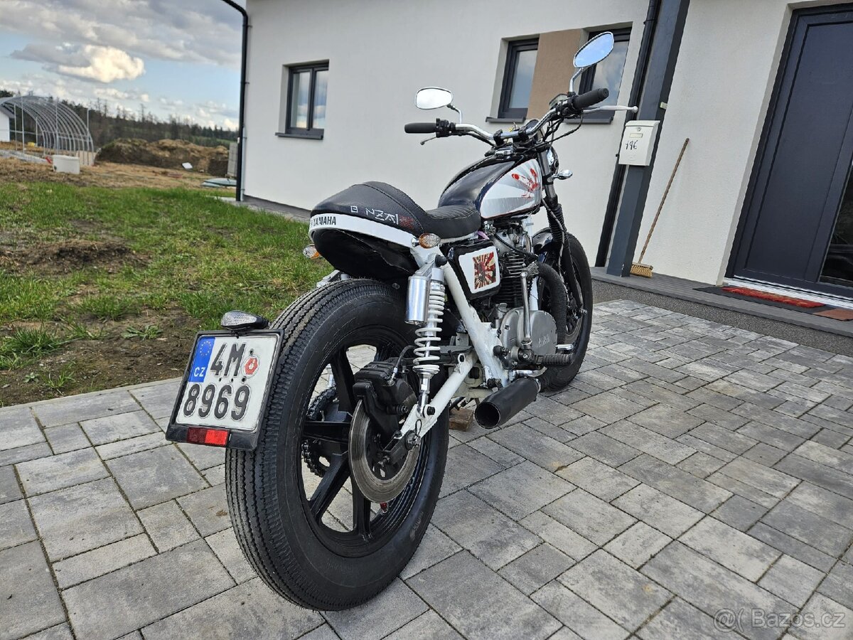 Yamaha XS650 - 3