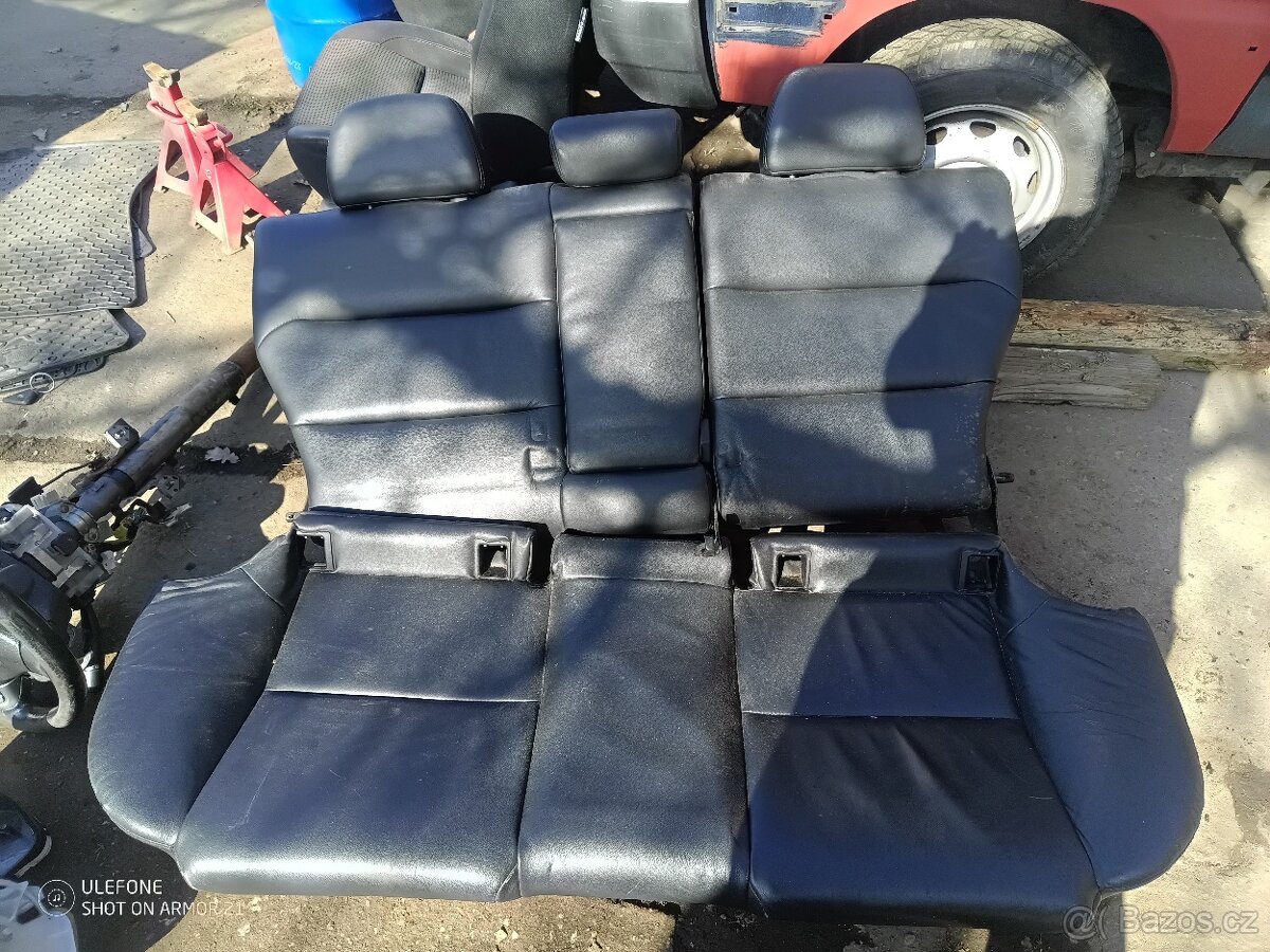 Sedačky Subaru Legacy/Outback - 3
